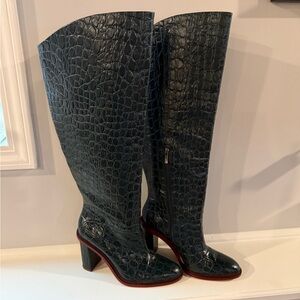 Vince Camuto Green crocodile leather Wide Calf Boots. sz8